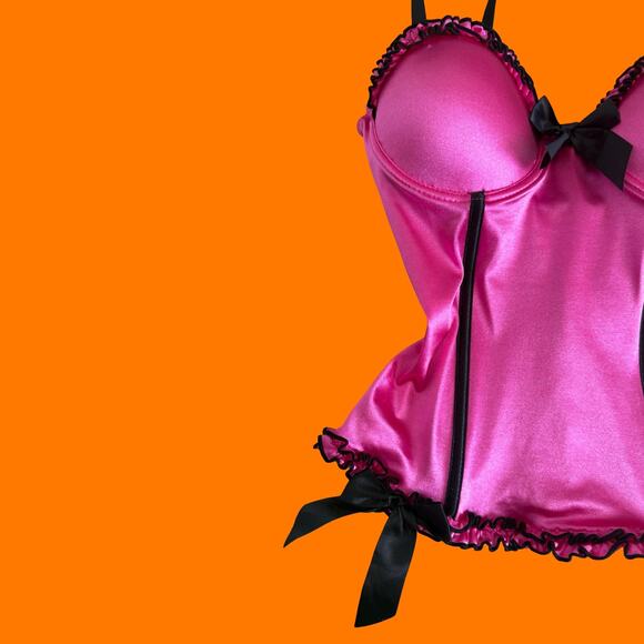 00's vintage pink satin mcbling y2k bustier corset 32B morbid threads - Picture 2 of 9